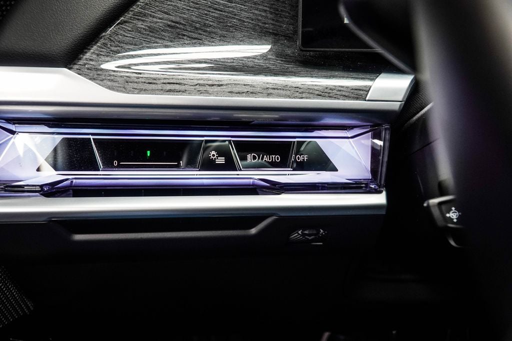 2025 BMW 7 Series 740i