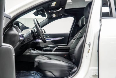 2025 BMW 7 Series 740i