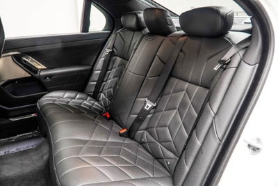 2025 BMW 7 Series 740i