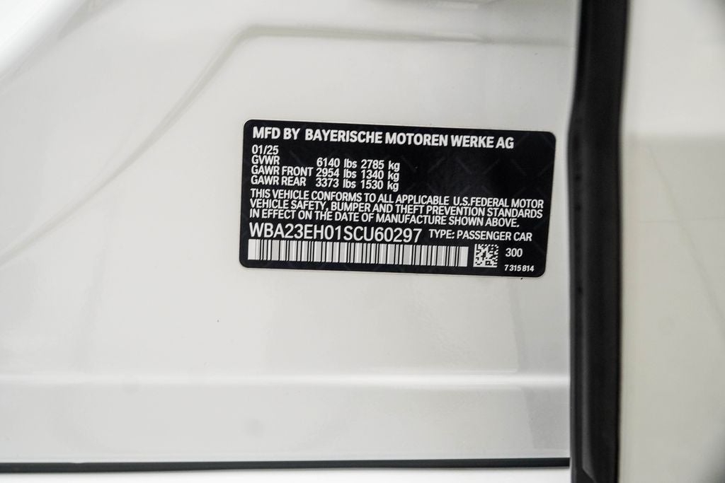 2025 BMW 7 Series 740i