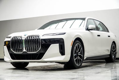 2025 BMW 7 Series 740i
