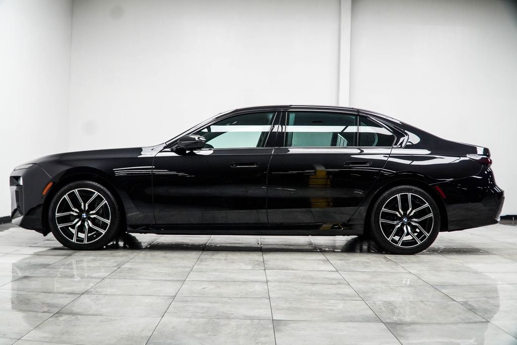 2024 BMW 7 Series 740i