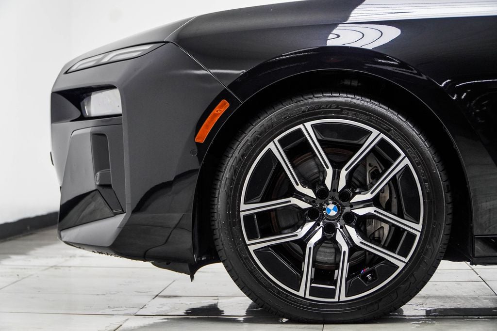 2024 BMW 7 Series 740i