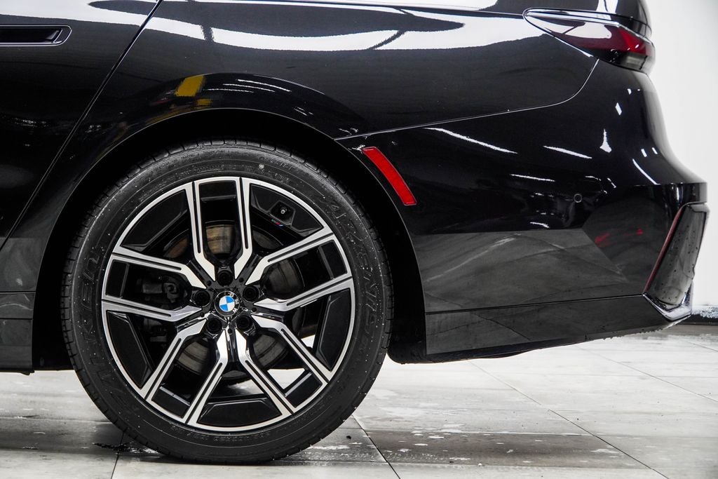 2024 BMW 7 Series 740i