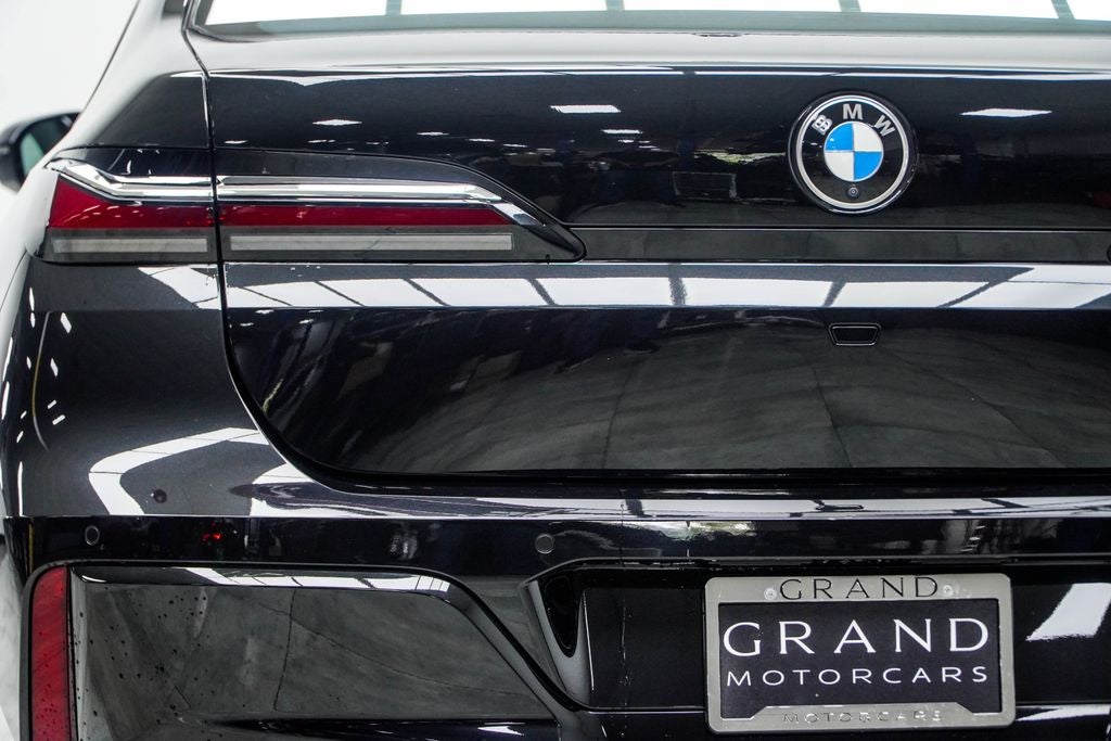 2024 BMW 7 Series 740i