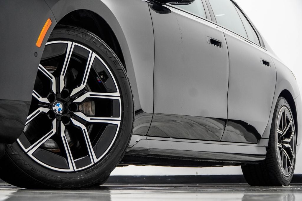 2024 BMW 7 Series 740i