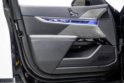 2024 BMW 7 Series 740i
