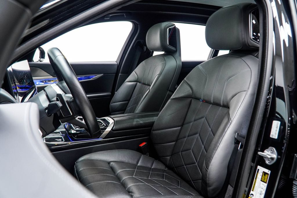 2024 BMW 7 Series 740i