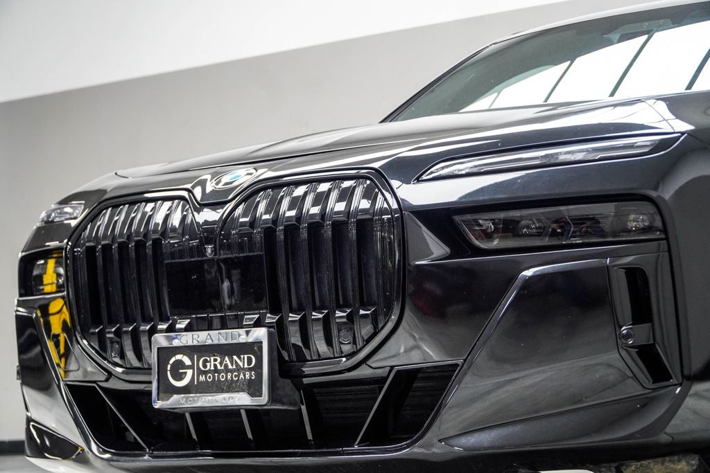 2023 BMW 7 Series 760i xDrive
