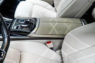 2023 BMW 7 Series 760i xDrive