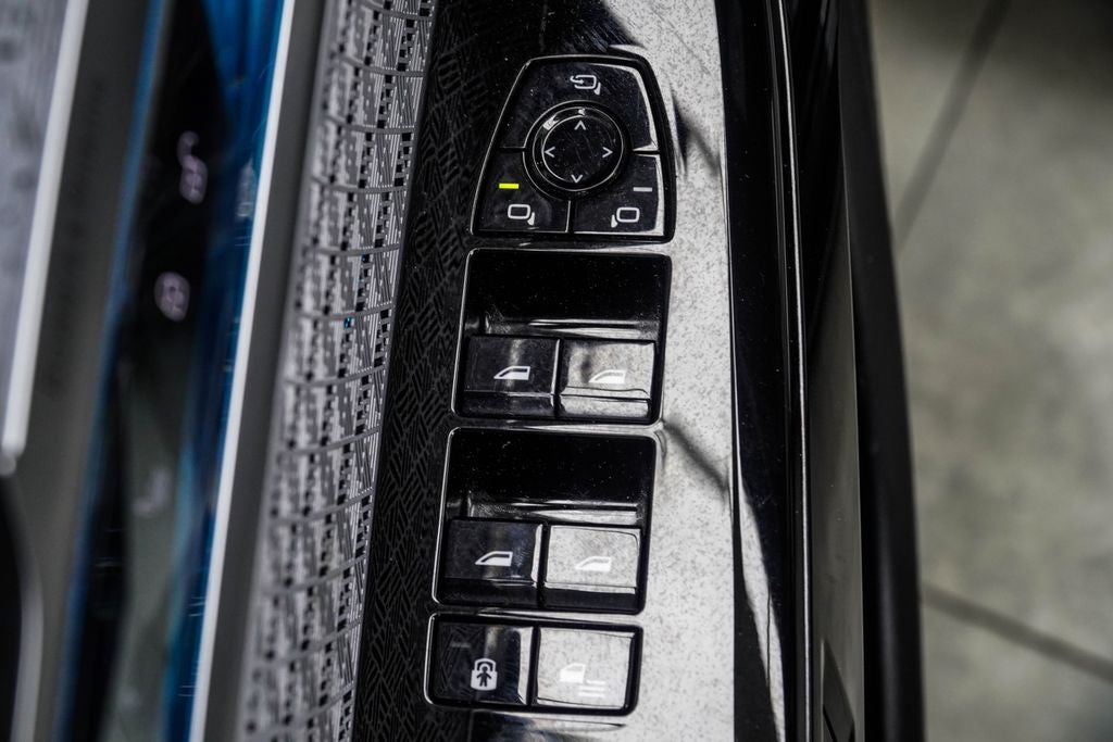 2023 BMW 7 Series 760i xDrive