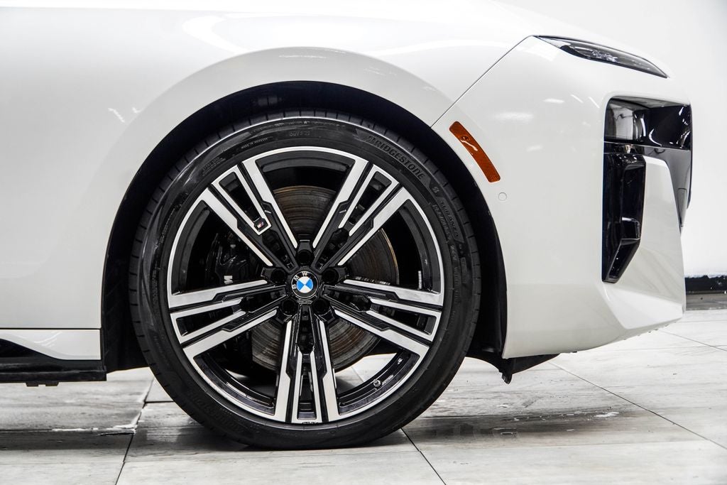 2025 BMW 7 Series 750e xDrive