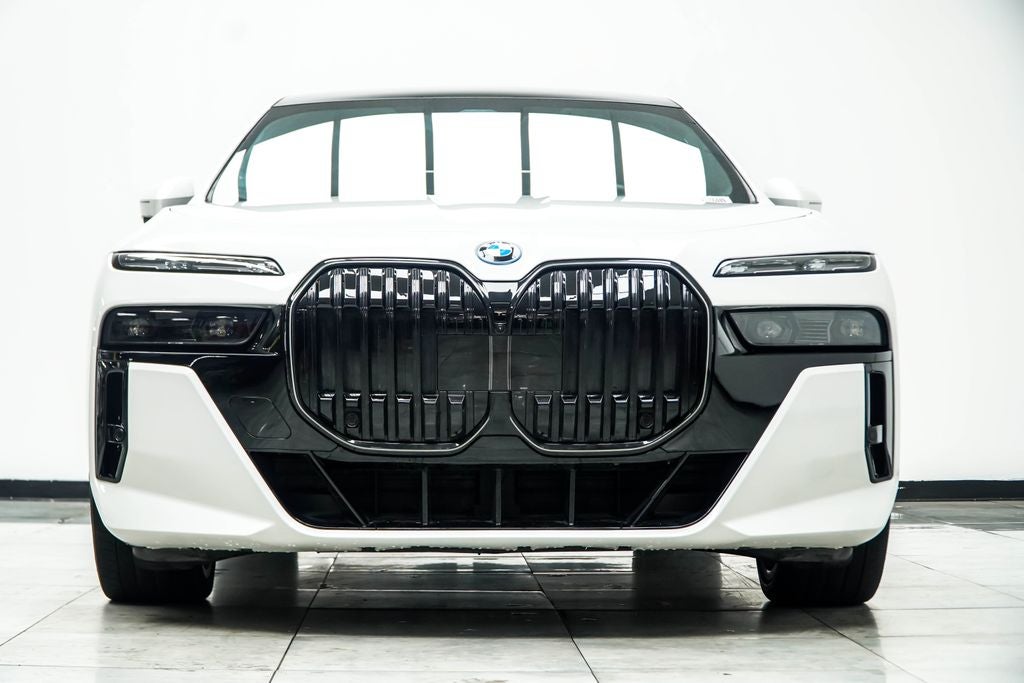 2025 BMW 7 Series 750e xDrive