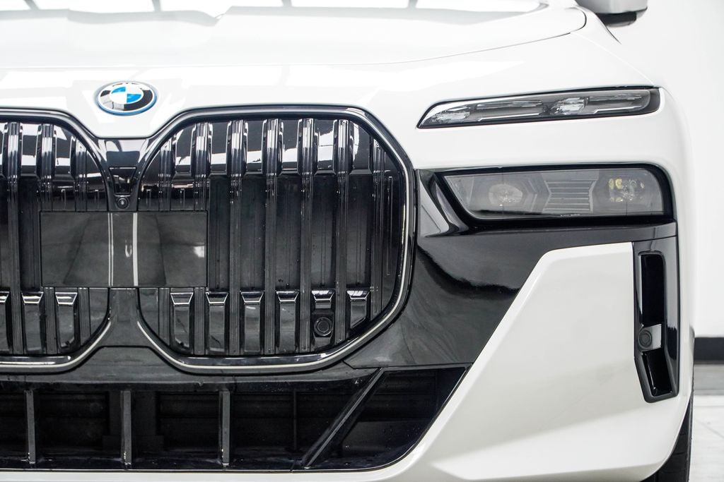 2025 BMW 7 Series 750e xDrive