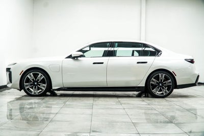 2025 BMW 7 Series 750e xDrive