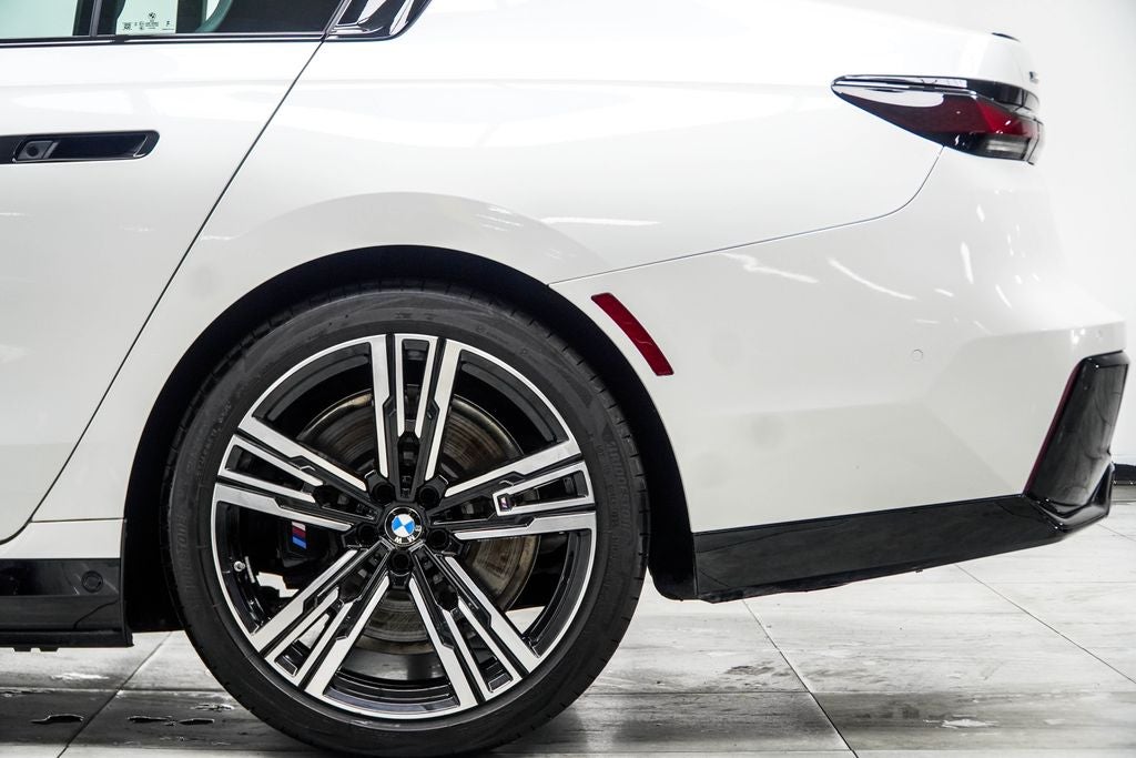 2025 BMW 7 Series 750e xDrive