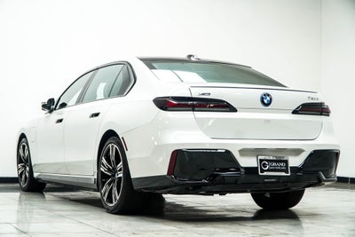 2025 BMW 7 Series 750e xDrive