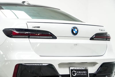 2025 BMW 7 Series 750e xDrive