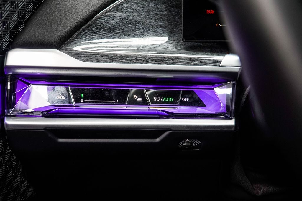 2025 BMW 7 Series 750e xDrive