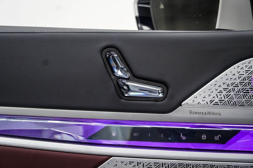 2025 BMW 7 Series 750e xDrive