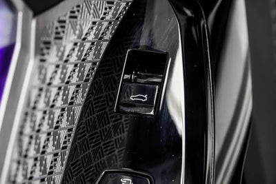 2025 BMW 7 Series 750e xDrive