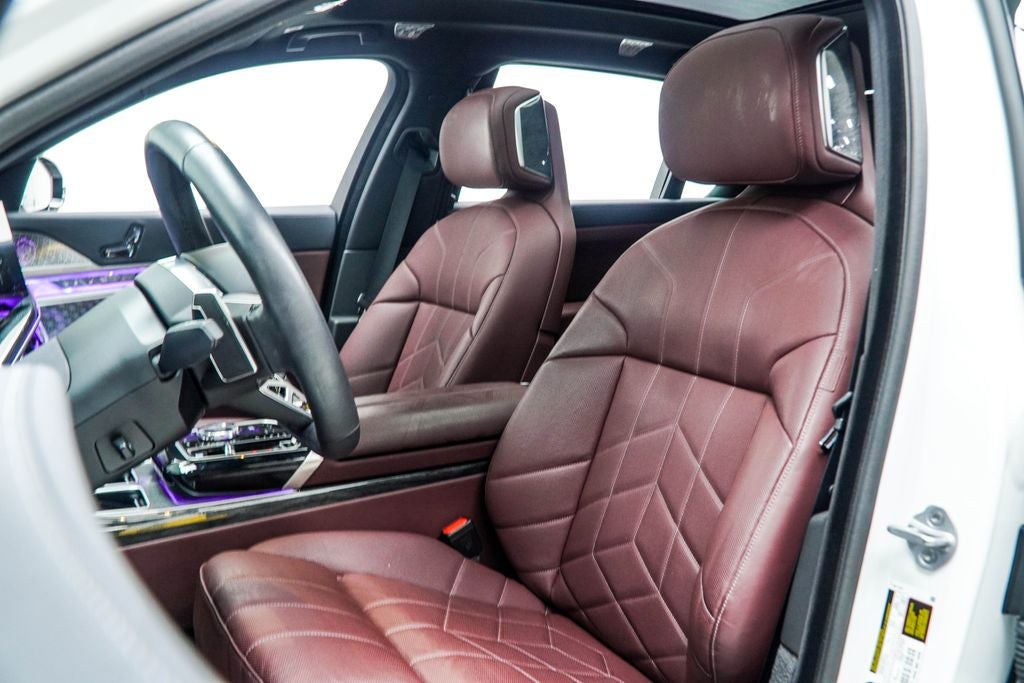 2025 BMW 7 Series 750e xDrive