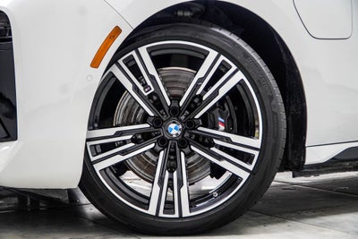 2025 BMW 7 Series 750e xDrive