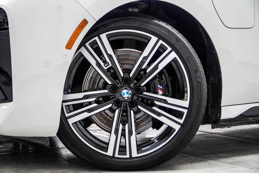 2025 BMW 7 Series 750e xDrive