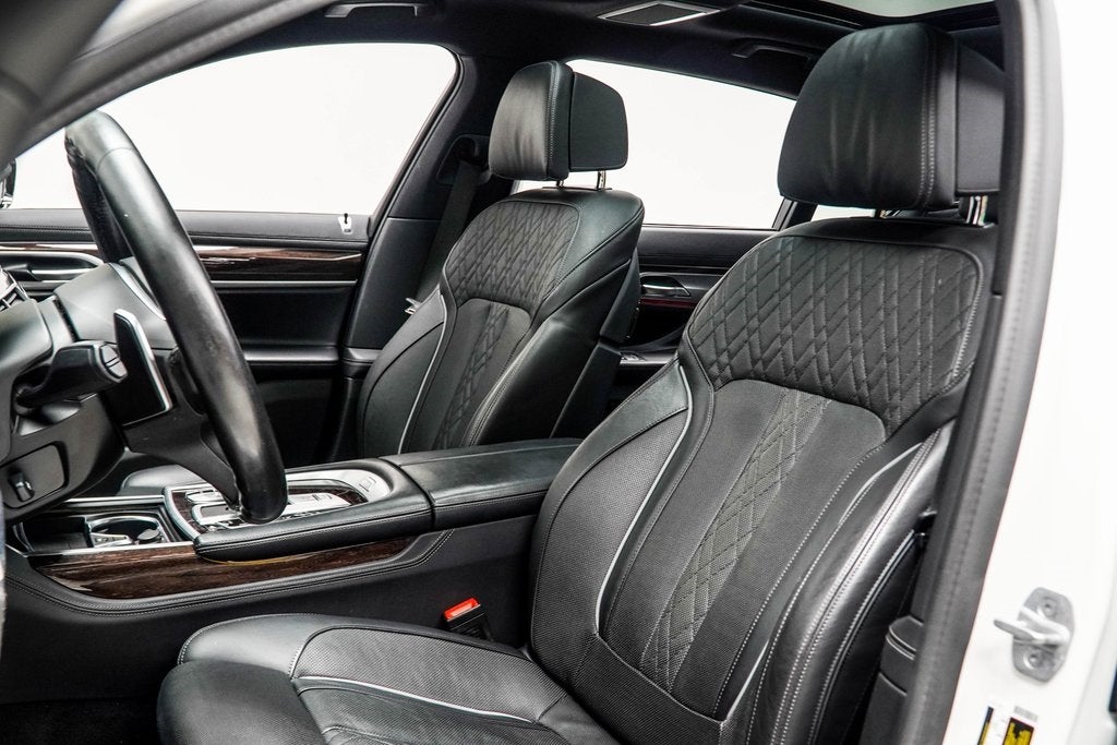 2021 BMW 7 Series 740i xDrive