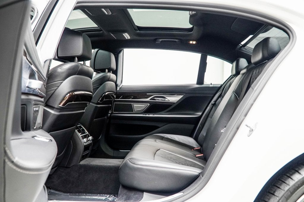 2021 BMW 7 Series 740i xDrive