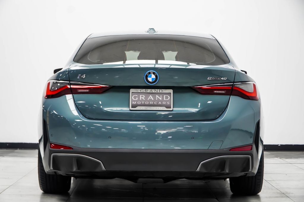 2025 BMW i4 eDrive40