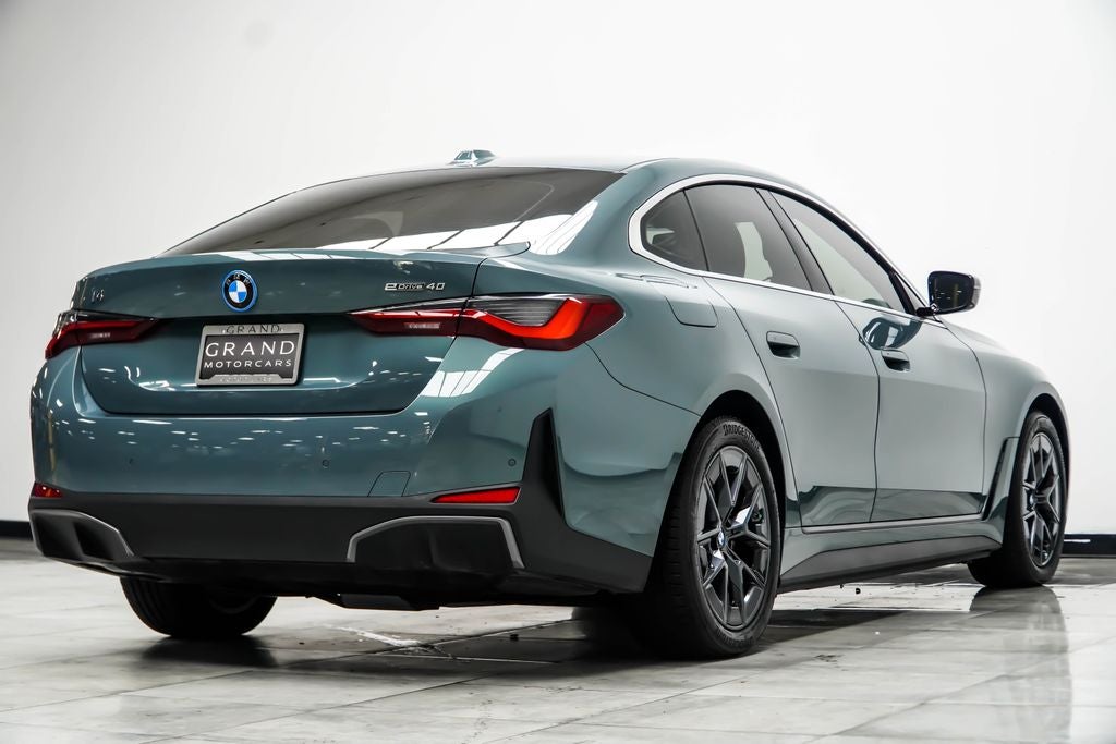 2025 BMW i4 eDrive40