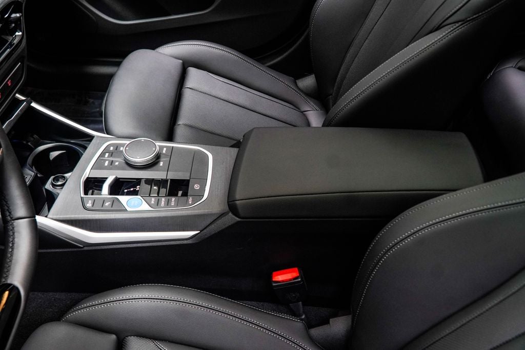 2025 BMW i4 eDrive40