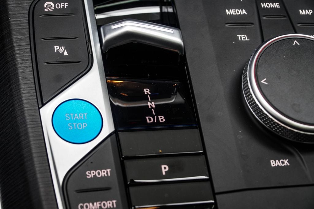 2025 BMW i4 eDrive40