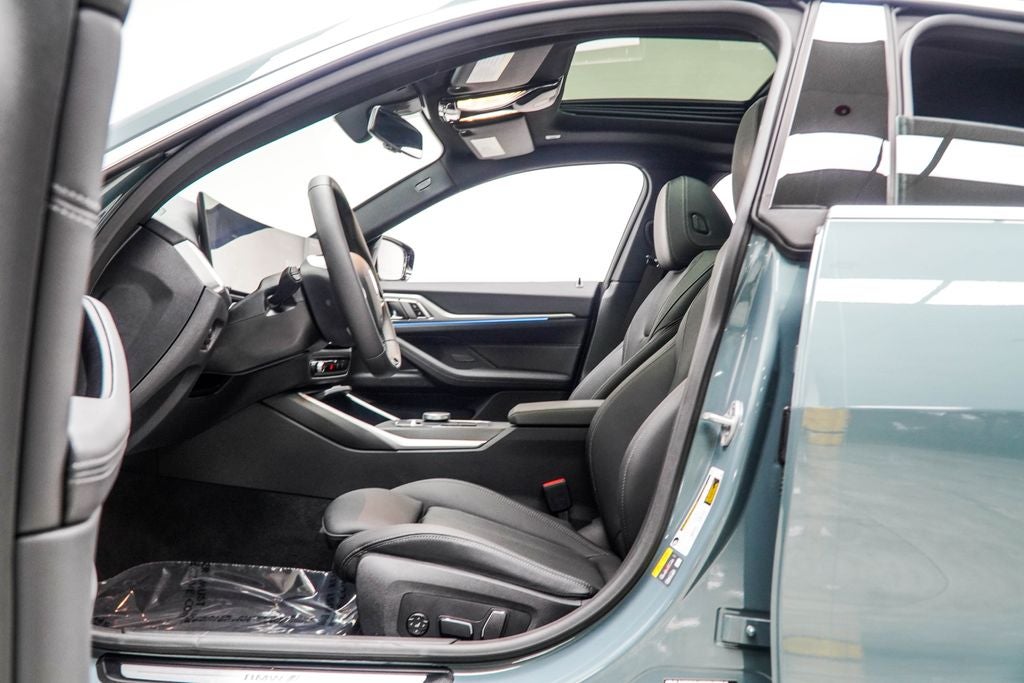 2025 BMW i4 eDrive40
