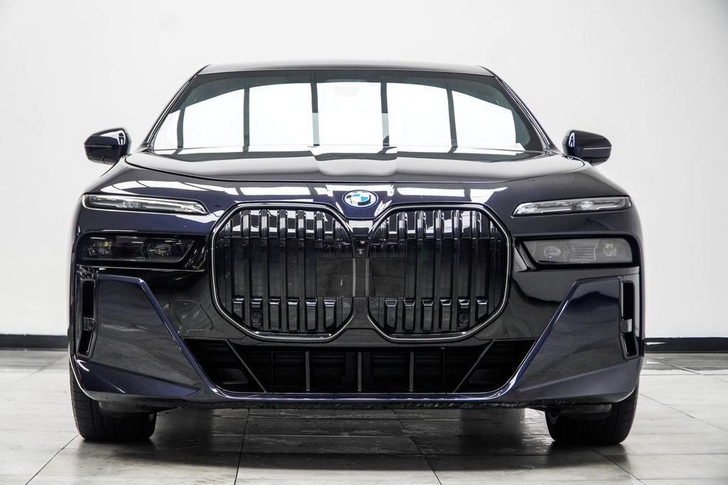 2025 BMW i7 xDrive60