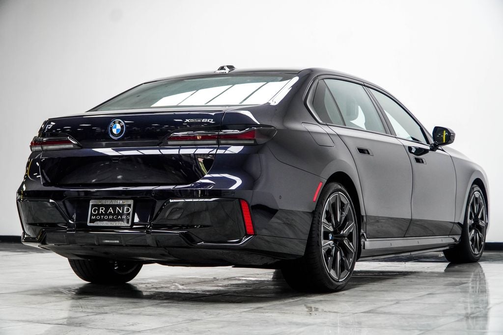2025 BMW i7 xDrive60