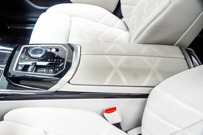 2025 BMW i7 xDrive60