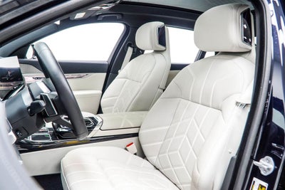 2025 BMW i7 xDrive60