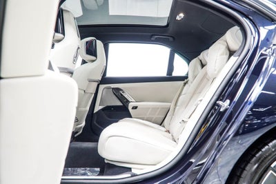 2025 BMW i7 xDrive60