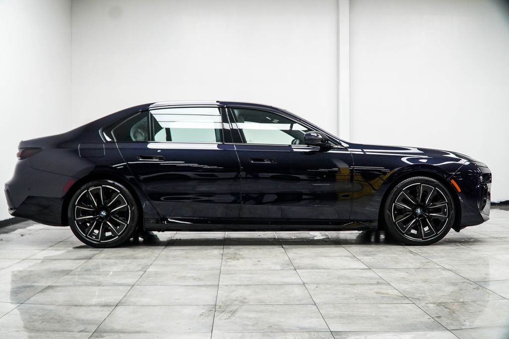 2025 BMW i7 xDrive60