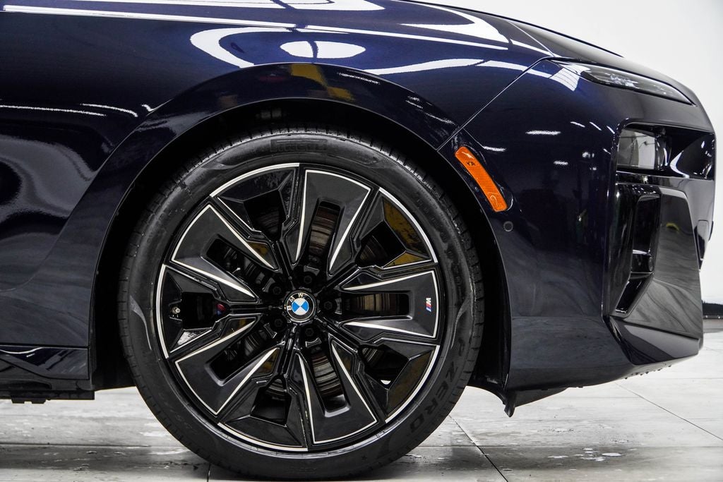 2025 BMW i7 xDrive60