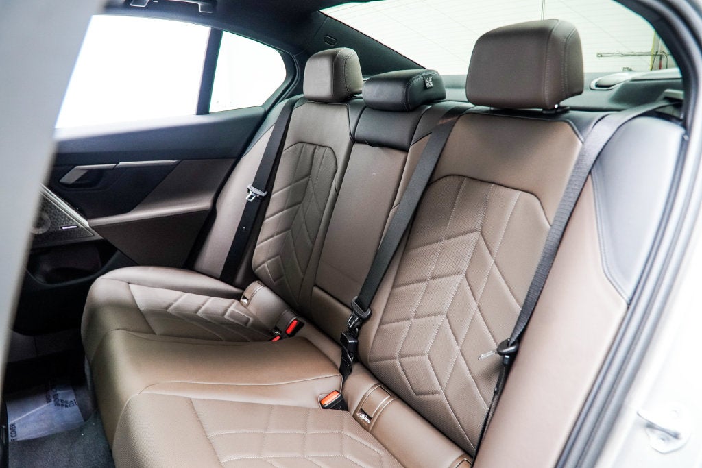2026 BMW i5 eDrive40