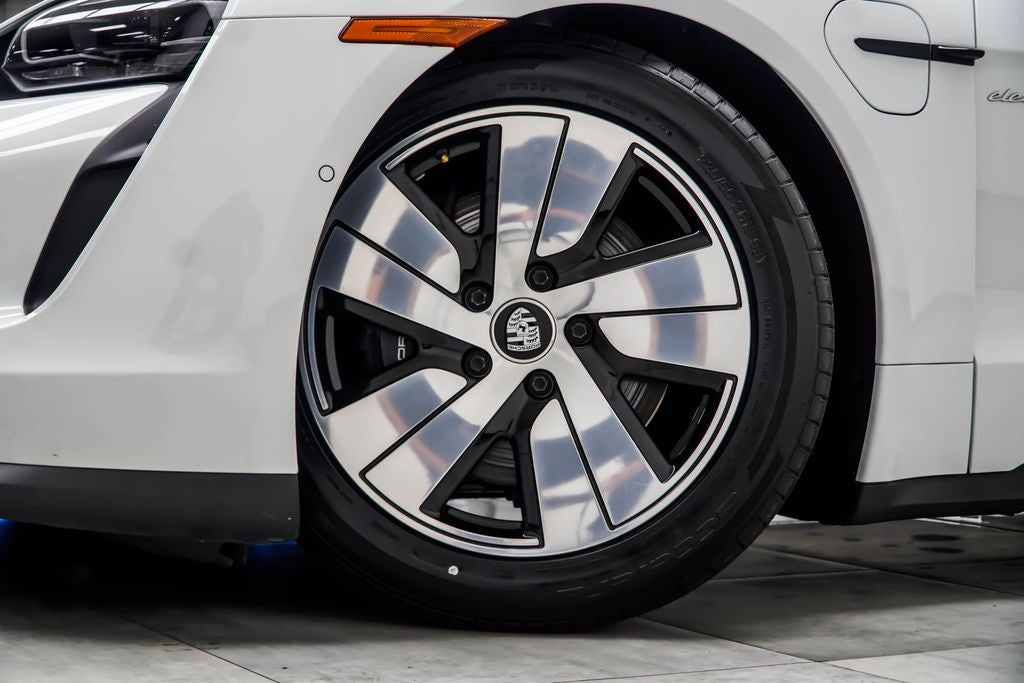 2024 Porsche Taycan Base