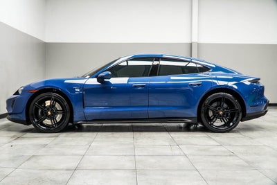 2022 Porsche Taycan GTS