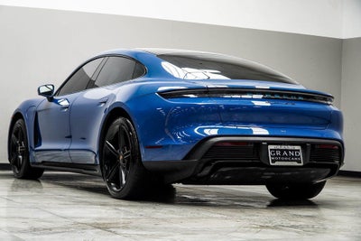 2022 Porsche Taycan GTS