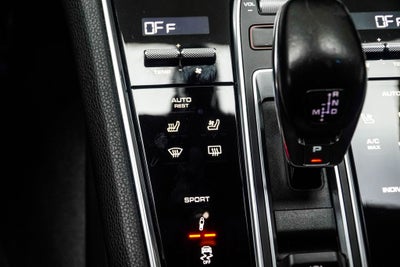 2021 Porsche Panamera Base