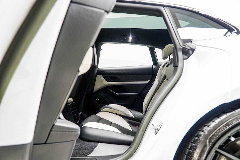 2023 Porsche Taycan GTS