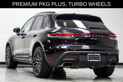 2022 Porsche Macan Base