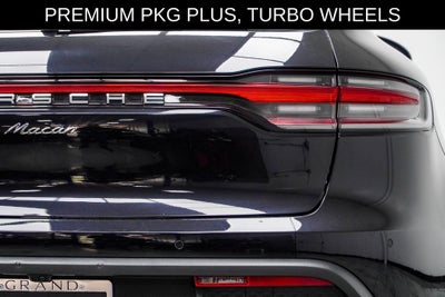 2022 Porsche Macan Base